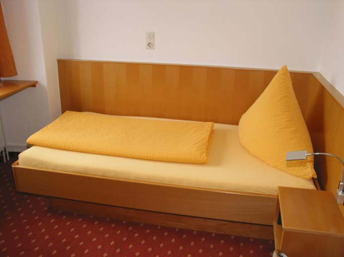 Bedroom, Hotel Gastehaus Theresia Garni, Tuttlingen
