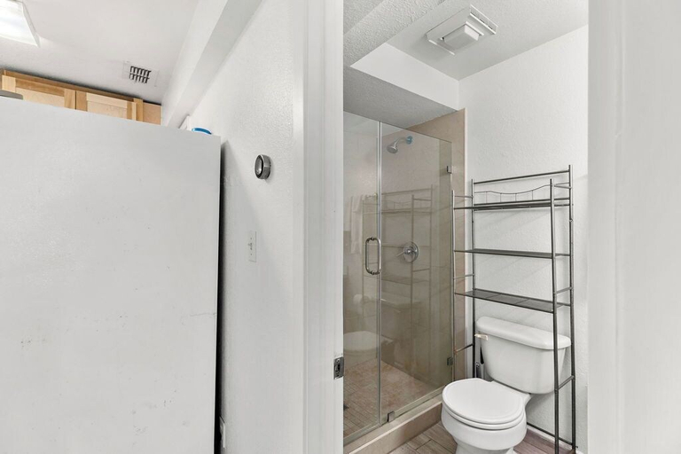 Bathroom 3, Oleander Beach House by SPRR, Cameron