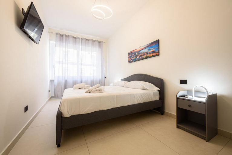Bedroom 3, Via Niccol Tommaseo 4 - Appartamento 3, Napoli