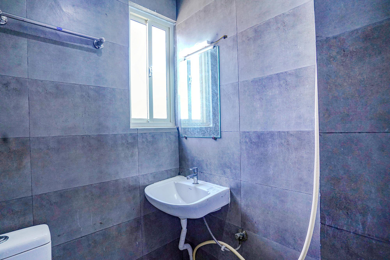 Bathroom 4, FabHotel Aishwarya Inn, Kancheepuram