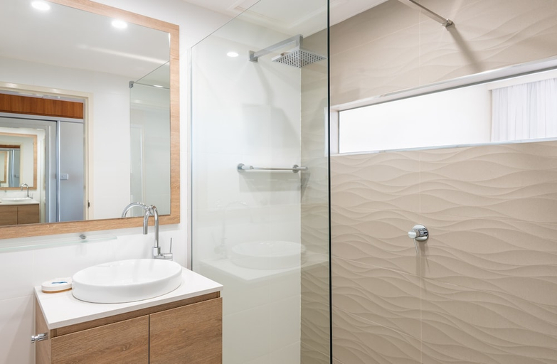 Bathroom, Noahs On The Beach, Newcastle - Inner City