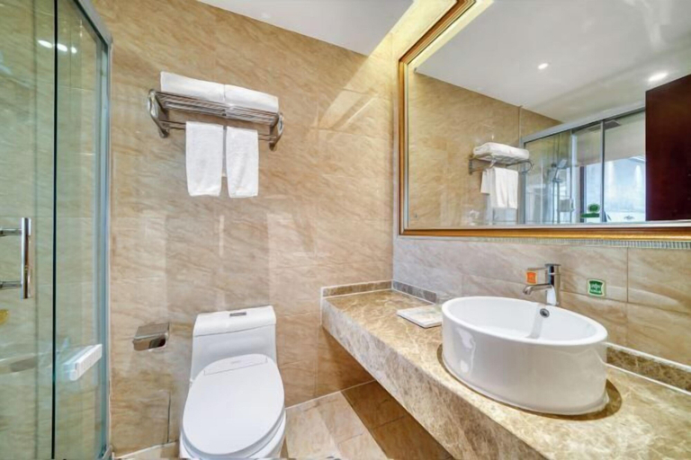 Bathroom 4, Vienna Hotel (Hangzhou Xiaoshan Airport), Hangzhou