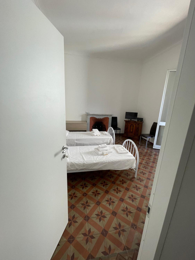 Others 3, Cavour 414, La Spezia