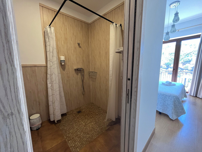 Bathroom 4, Balcones de Bentomiz, Málaga