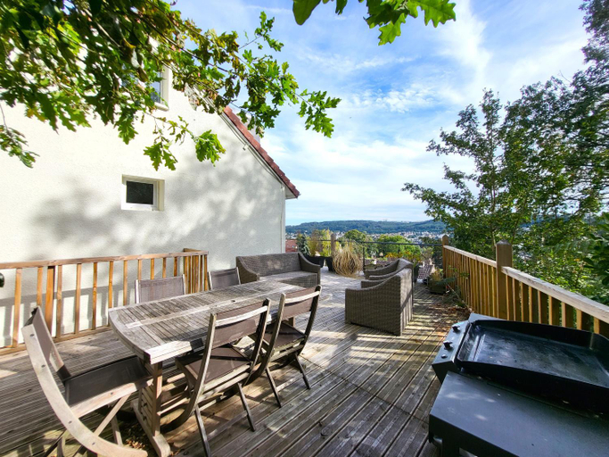 Balcony/terrace 5, Le Bellevue - Beaux appartements avec vue splendide, Essonne