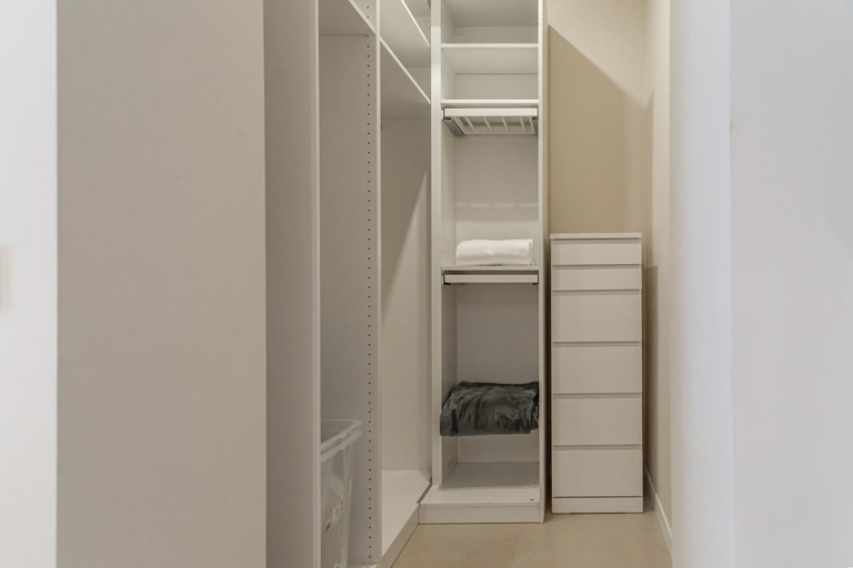 Others 3, VickyLu - City Center - by Host4U, Pavia