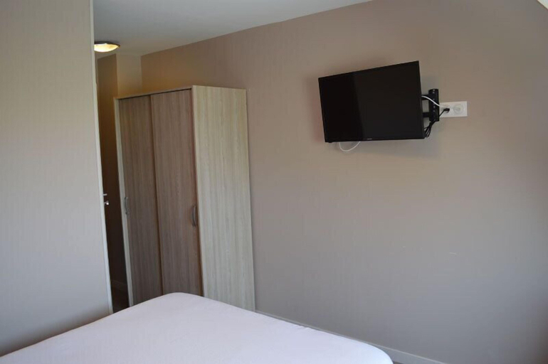 Bedroom 3, Appart'Hotel Voltaire, Indre