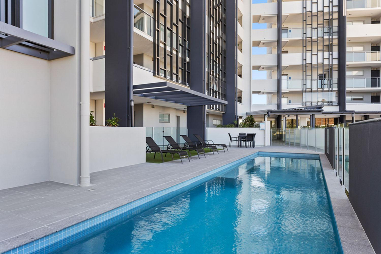 Sport & Beauty 4, Waterline At Oceanside, Caloundra - Kawana
