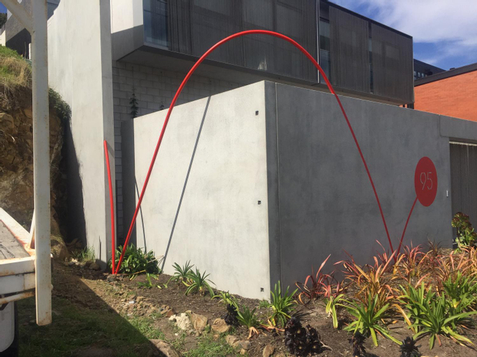 Exterior & Views 1, The Quarry House Luxury Retreat, Hobart