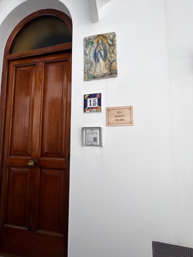 Others 5, Casa Dora, Napoli