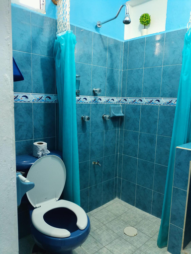 Bathroom 3, Casa Bonzay, Othón P. Blanco