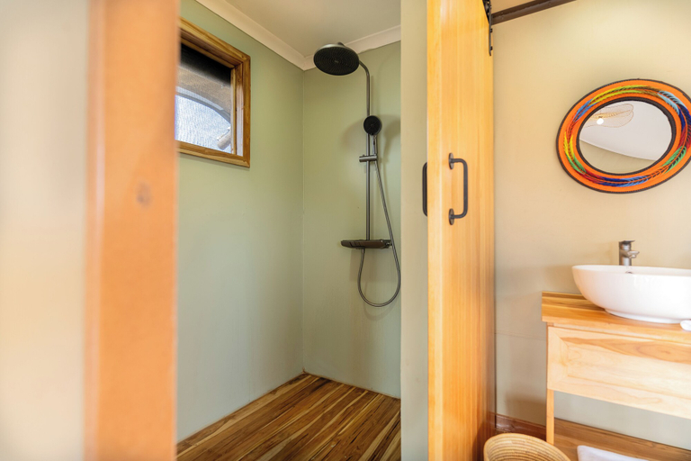 Bathroom 4, Malaika Mara River Luxury Camp, Serengeti