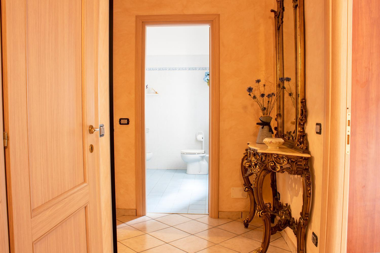 Others 4, [550 metri dal mare] Relax vicini a tutto, Savona