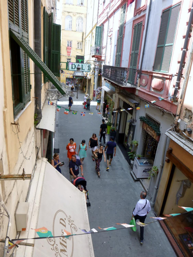 Carlo's FN66 - nel Cuore di Sanremo -, Imperia