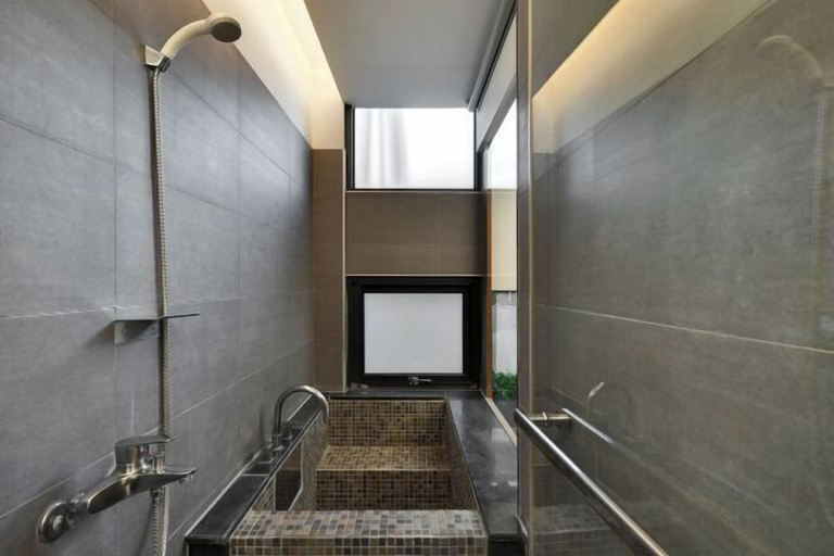 Bathroom 5, EG Hostel Nantou, Nantou