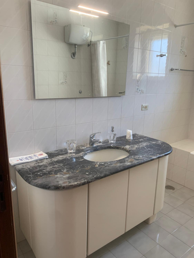 Bathroom 2, Porta Napoli Rooms, Lecce