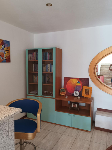 Others 4, Hotel Mondial 2, Cagliari