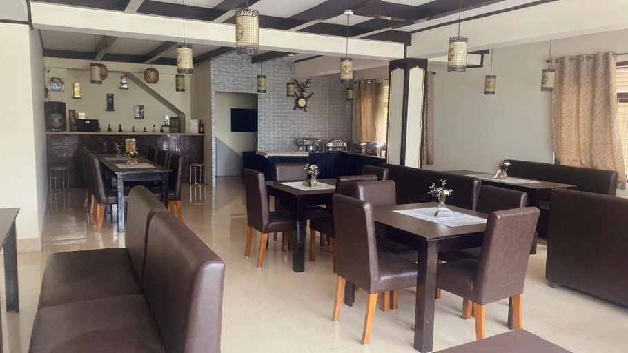 Food & Drinks 5, Lingmoo Residency, South Sikkim