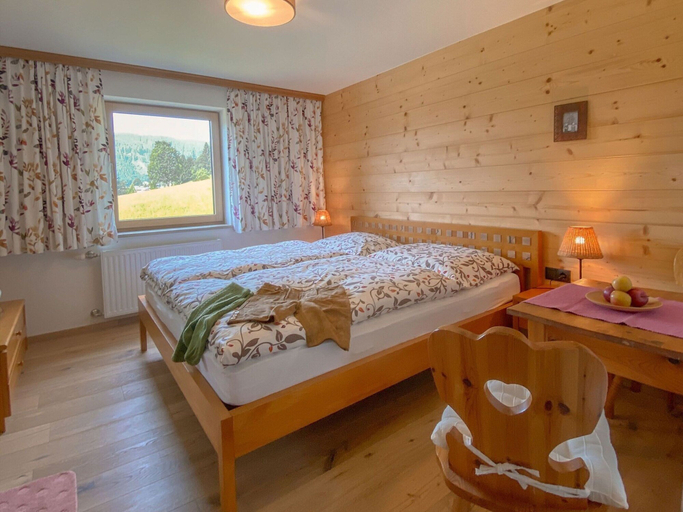 Bedroom 4, Chalet in Filzmoos With Sauna & Mountain Views, Sankt Johann im Pongau