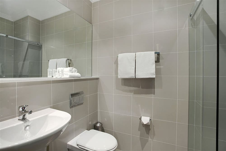 Bathroom 5, Best Western Plus Camperdown Suites, Sydney