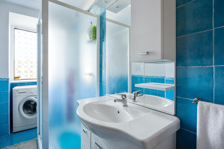 Others 5, Spacious Apartment in Cava de' Tirreni with Mountain View., Salerno