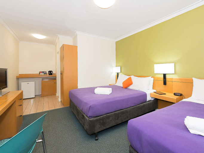 ibis Styles Geraldton - Tap to explore photos