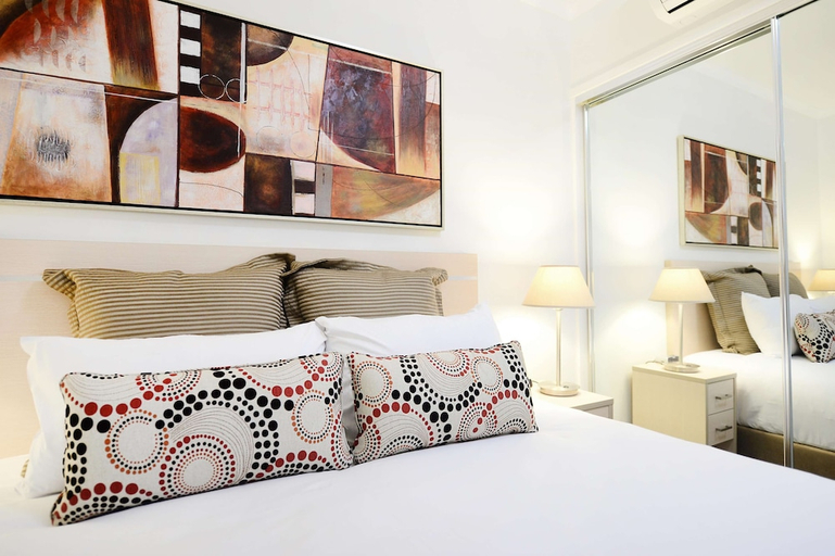 Bedroom 2, Oaks Moranbah Suites, Belyando