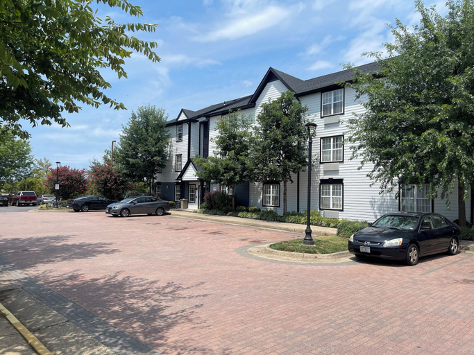 Exterior & Views 2, MainStay Suites Sterling near Dulles Town Center, Loudoun