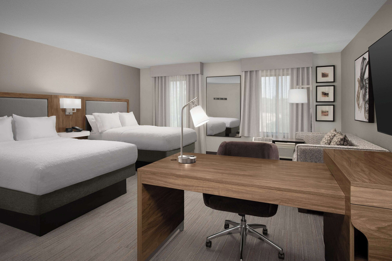 Bedroom 3, Hampton Inn & Suites Paso Robles, San Luis Obispo