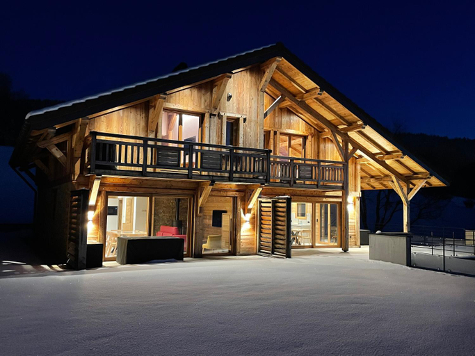 Others 5, Chalets Coeur du Lac, Doubs