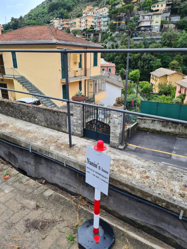 Exterior & Views 5, Nanin's Home, Genova