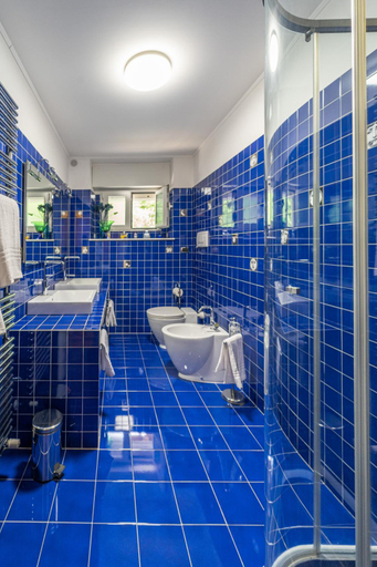 Others 4, Villa Bonafata b&b, Trieste