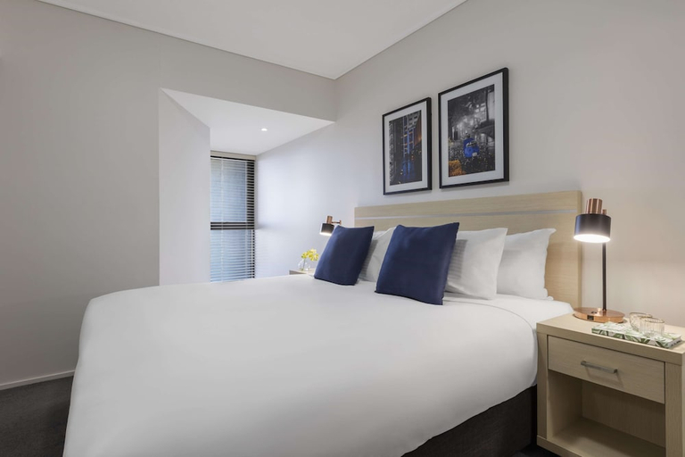 Bedroom 3, Oaks Brisbane Aurora Suites, Brisbane