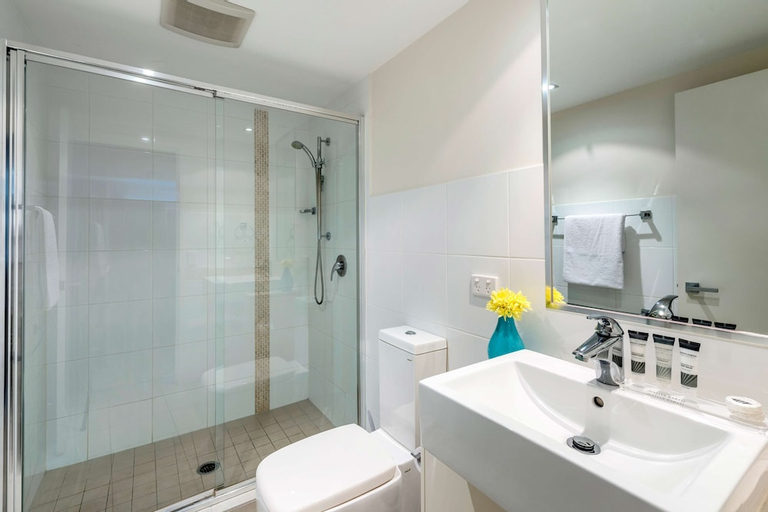 Bedroom 4, Oaks Ipswich Aspire Suites, Ipswich - Central