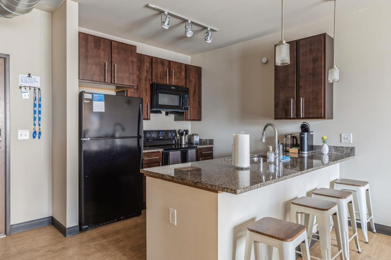 Room 4, Milwaukee Adorable 1BD 1BA Downtown Apartment, Milwaukee