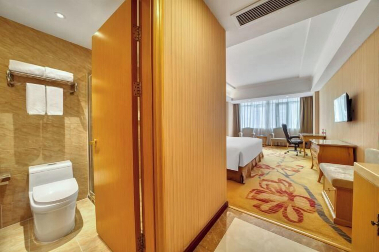 Bathroom 4, Vienna Hotel (Hangzhou Xiaoshan Airport), Hangzhou