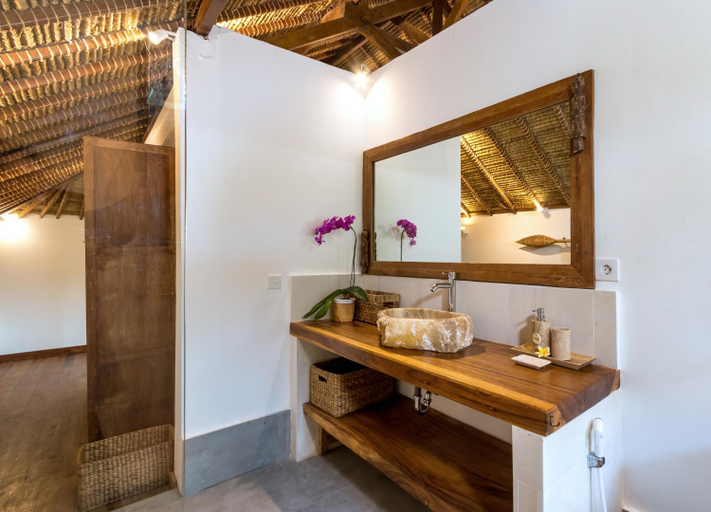 Bathroom 2, Villa Waterlily by Villa Finder, Badung