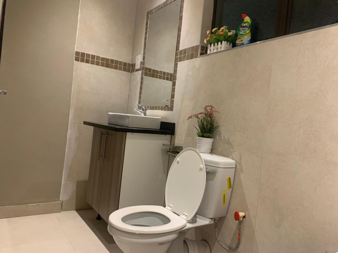 Bathroom 1, Lukundo Place, Lusaka