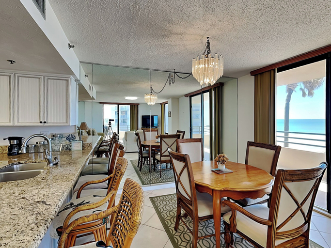 Others 5, Oceans Atrium #205, Volusia
