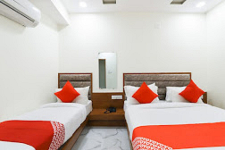 Bedroom 4, Hotel Sunrise Inn, Ahmadabad