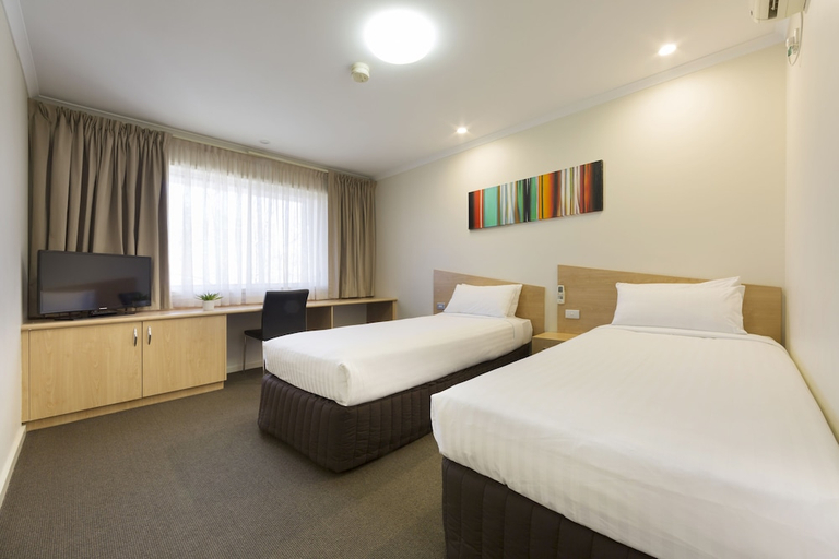 Bedroom 2, Ramada Encore by Wyndham Belconnen Canberra, Canberra