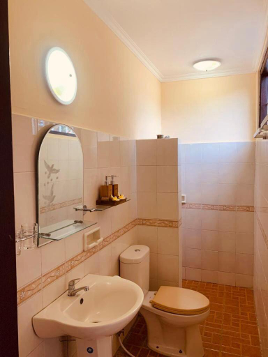 Bathroom 3, Giri's Villa Jimbaran, Badung