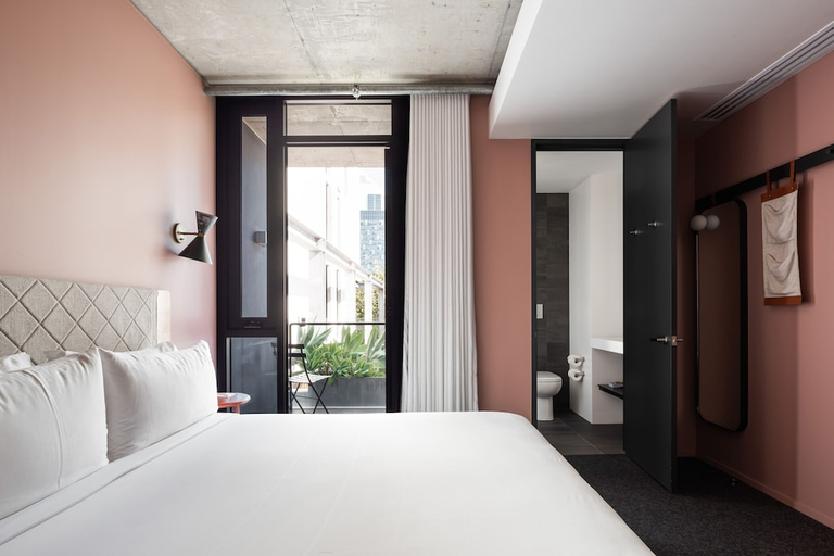 Bedroom 3, Alex Hotel, Perth