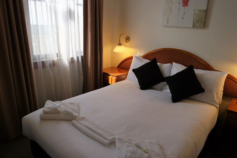 Bedroom 2, THE METROPOLE KATOOMBA, Blue Mountains