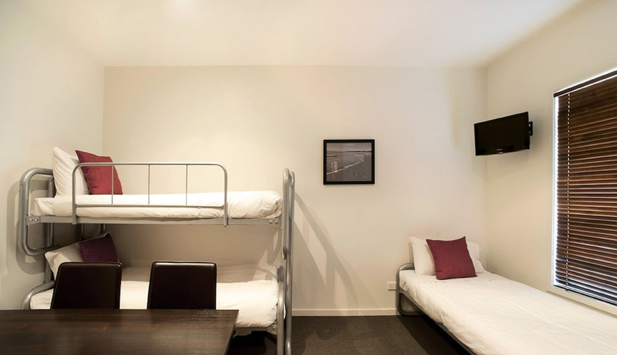 Bedroom 2, The Waves Serviced Apartments, Bass Coast  - Phillip Is.