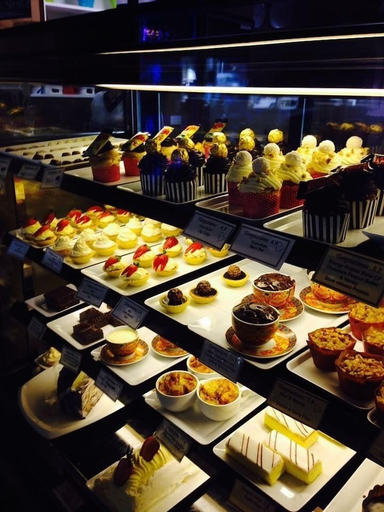 Food & Drinks 5, The Astra Hotel, Broken Hill