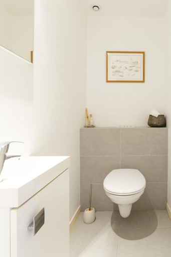 Bathroom 2, Large Provencal villa with swimming pool in lush greenery LIVE IN CANNES, Alpes-Maritimes
