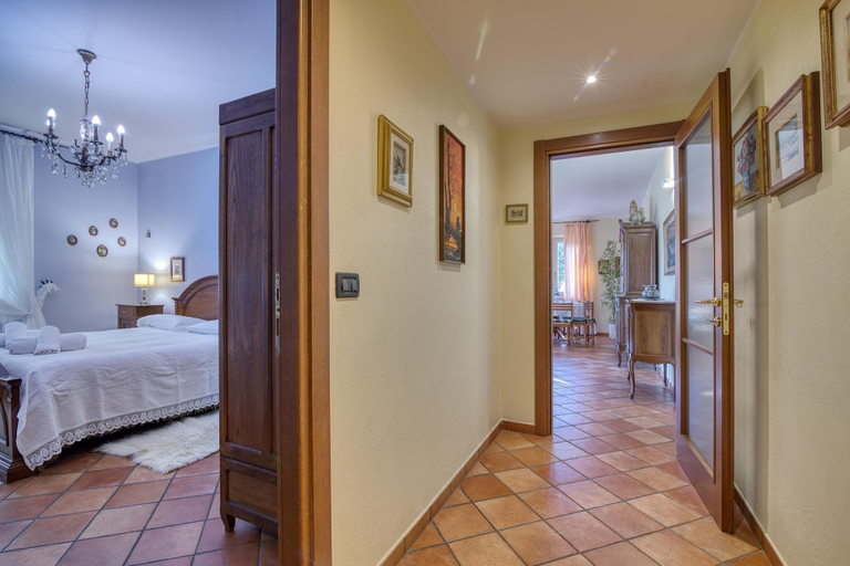 Room 4, La Casetta Sull Albero 900m From the sea, Savona
