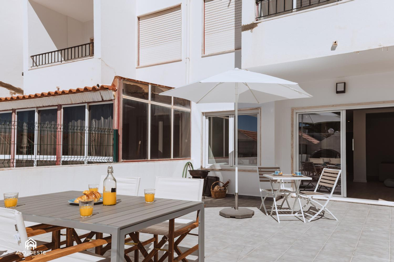 Others 5, The Terrace - Santa Cruz, Torres Vedras