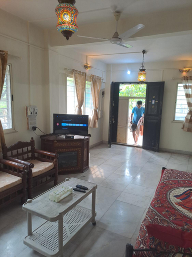 Bedroom 2, Whispering Winds, Pune